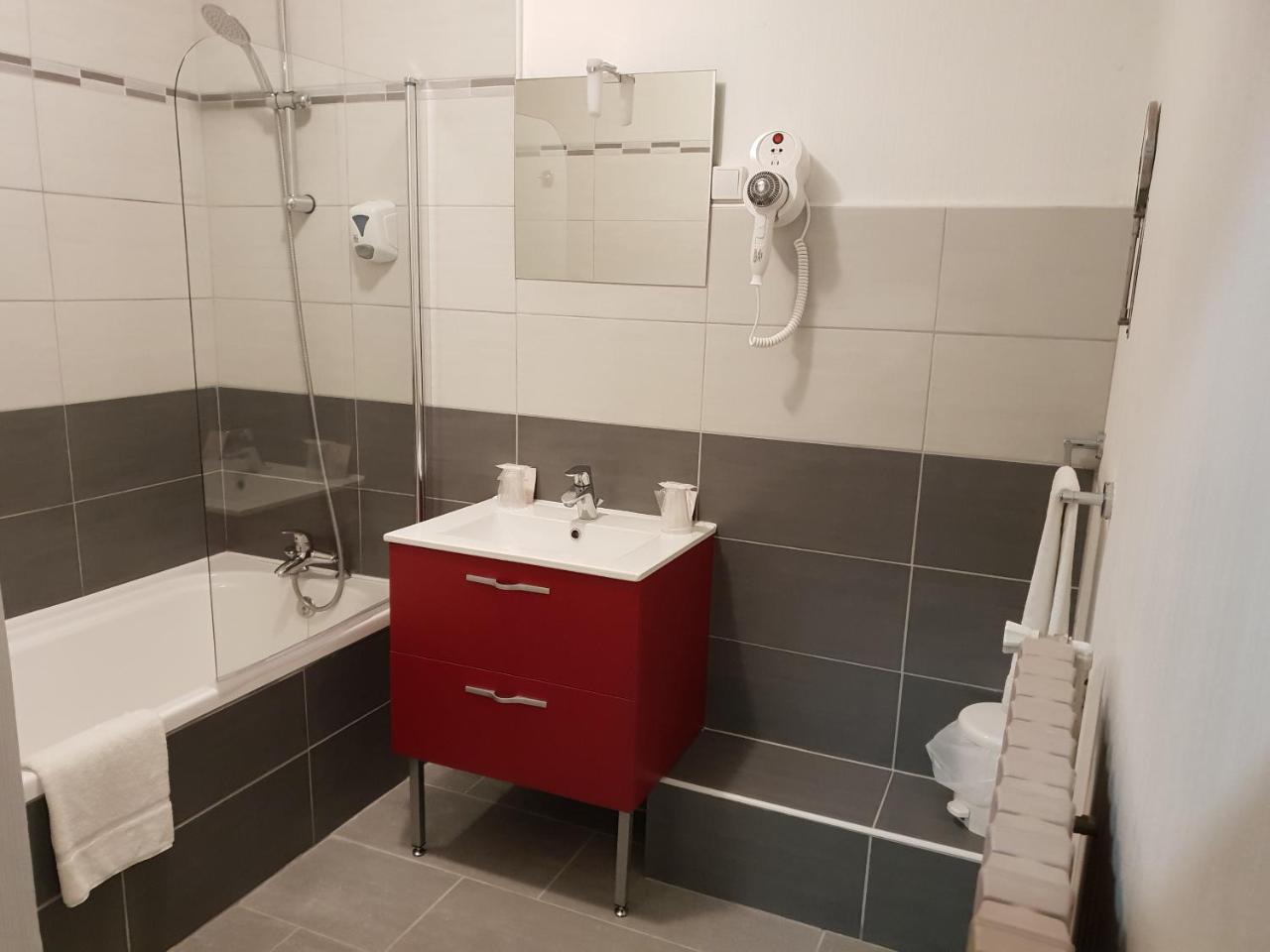 Hotel La Mirandole Tournus Luaran gambar